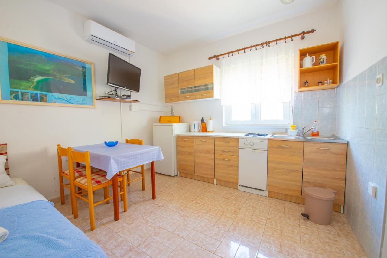 Garden Resort - Apartments Ruzmarin Potocnica المظهر الخارجي الصورة